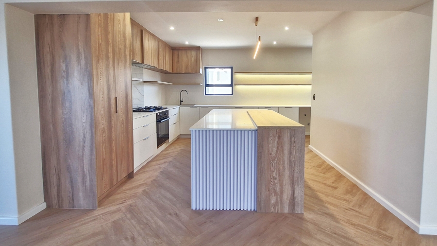 3 Bedroom Property for Sale in Country Club Western Cape